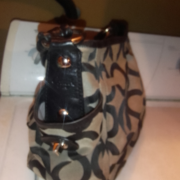 Coach Black‎ and Brown Signature Shoulder Bag - Picture 6 of 14